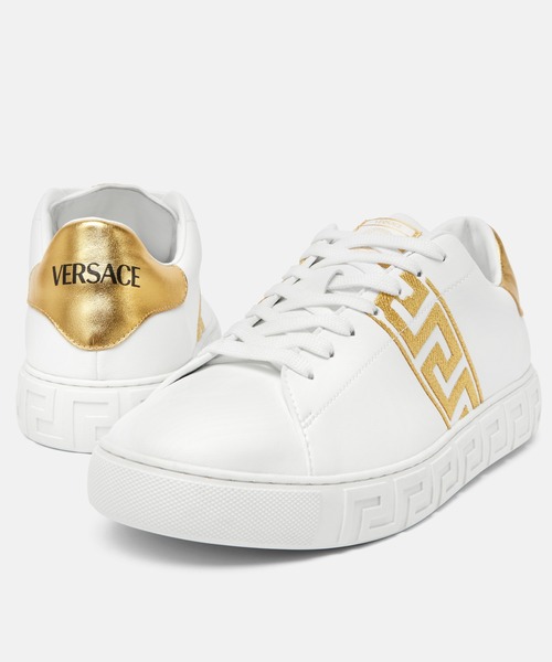 VERSACE(ヴェルサーチ)の「グレカ 刺繍 スニーカー(スニーカー・メンズ・ホワイト/ホワイト×ゴールド・42/41/43/44)」の2枚目の写真