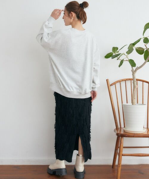 RETRO GIRL(レトロガール)の「ステッチ刺繍トレーナー(スウェット・レディース・レッド/ダークブルー/ホワイト系その他・FREE)」の9枚目の写真