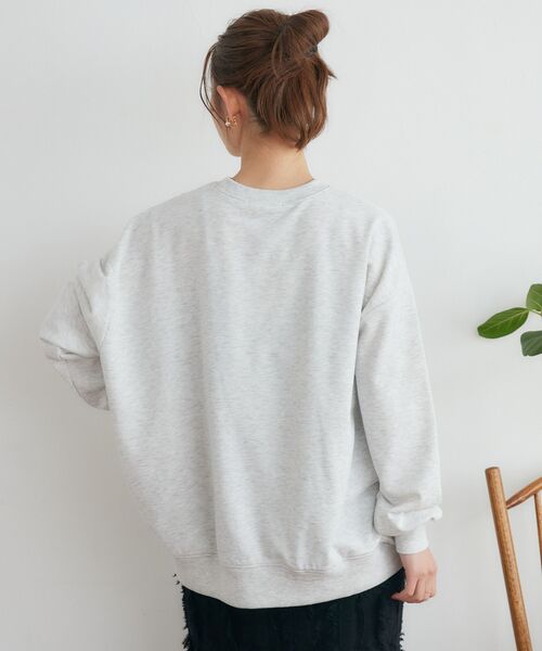 RETRO GIRL(レトロガール)の「ステッチ刺繍トレーナー(スウェット・レディース・レッド/ダークブルー/ホワイト系その他・FREE)」の13枚目の写真