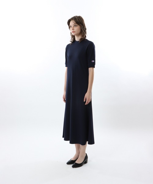Champion(チャンピオン)の「【Champion/チャンピオン】レディース ブラックエディション ワンピース(ワンピース・レディース・ブラック系その他/ライトグレー/ネイビー・MEDIUM/LARGE)」の13枚目の写真