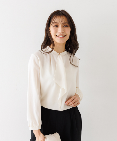 abahouse mavie(アバハウスマヴィ)の「ジョーゼットフリルブラウス/セミオケ(シャツ/ブラウス・レディース・ダークネイビー/オフホワイト/ホワイト・フリー)」の6枚目の写真