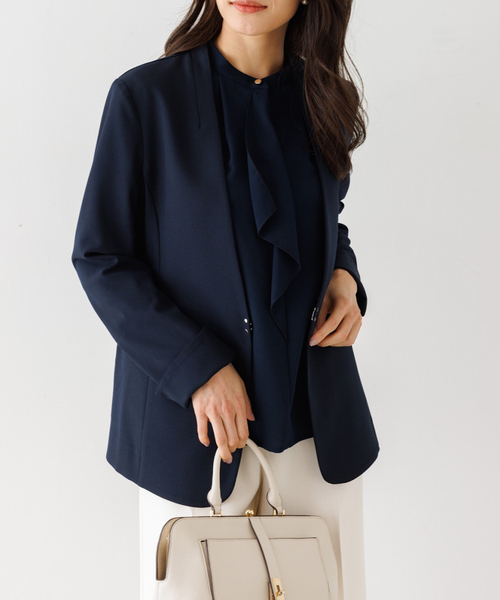 abahouse mavie(アバハウスマヴィ)の「ジョーゼットフリルブラウス/セミオケ(シャツ/ブラウス・レディース・ダークネイビー/オフホワイト/ホワイト・フリー)」の10枚目の写真