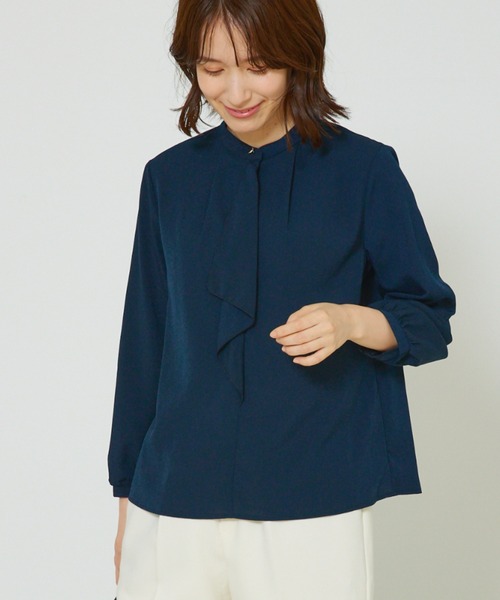 abahouse mavie(アバハウスマヴィ)の「ジョーゼットフリルブラウス/セミオケ(シャツ/ブラウス・レディース・ダークネイビー/オフホワイト/ホワイト・フリー)」の3枚目の写真