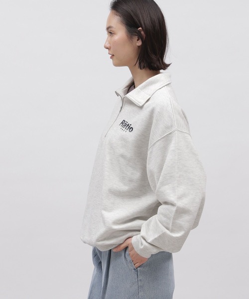 LAKOLE(ラコレ)の「ロゴハーフジッププルオーバー / 106409(スウェット・レディース・ライトブルー/オートミール/グレー/ネイビー・SMALL/MEDIUM)」の11枚目の写真