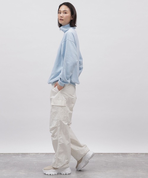 LAKOLE(ラコレ)の「ロゴハーフジッププルオーバー / 106409(スウェット・レディース・ライトブルー/オートミール/グレー/ネイビー・SMALL/MEDIUM)」の14枚目の写真