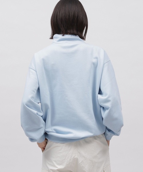 LAKOLE（ラコレ）の「ロゴハーフジッププルオーバー / 106409