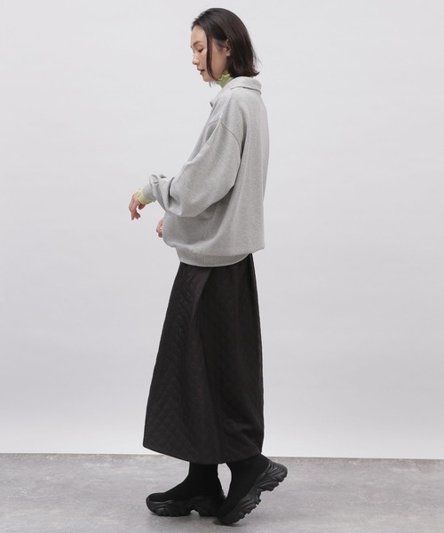 LAKOLE(ラコレ)の「ロゴハーフジッププルオーバー / 106409(スウェット・レディース・ライトブルー/オートミール/グレー/ネイビー・SMALL/MEDIUM)」の6枚目の写真