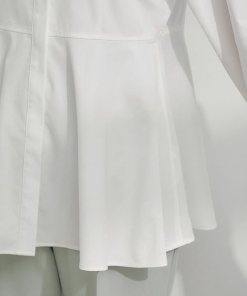 VIS（ビス）の「【洗える】ロゴモチーフ付きペプラムシャツ（シャツ/ブラウス・レディース・ネイビー/イエロー/オフホワイト/サックスブルー・FREE）」の15枚目の写真