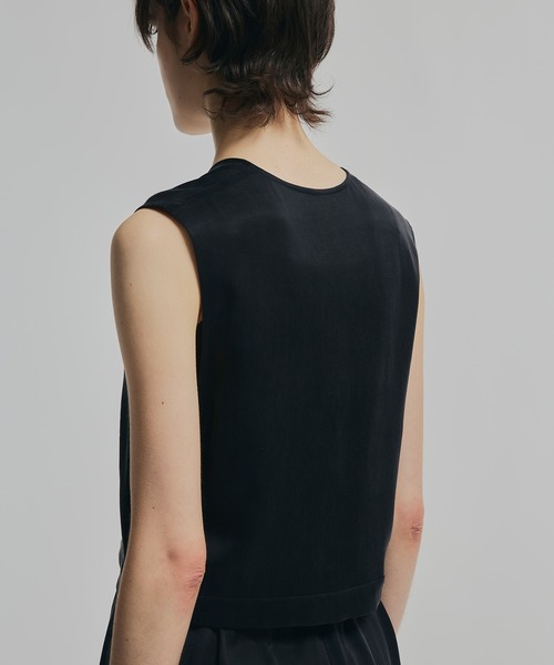 NOISE MAKER(ノイズメーカー)の「ベンベルグサテンVネックプルオーバー【Made in Japan】(Tシャツ/カットソー・レディース・ブラック/グレー/ピンク・FREE)」の8枚目の写真