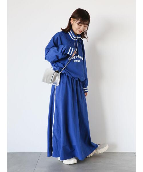 ehka sopo(エヘカソポ)の「メタリックミニショルダーバッグ(ハンドバッグ・レディース・ブラック/ブルー/シルバー・F)」の12枚目の写真