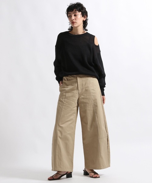 STERNBERG(スタンバーグ)の「STERNBERG/ショルダースリットニットプルオーバー/987681(ニット/セーター・レディース・ブラック/モカ・MEDIUM/LARGE)」の9枚目の写真