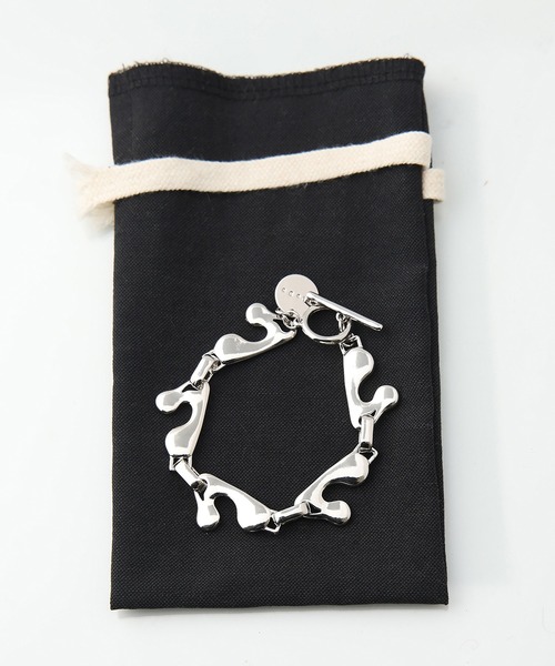 Jieda（ジエダ）の「J BRACELET（ブレスレット・メンズ・シルバー・ONESIZE）」の2枚目の写真