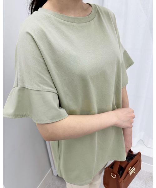 Viola e Viola(ヴィオラエヴィオラ)の「さらひやりコットン 袖異素材ゆるトップス(Tシャツ/カットソー・レディース・グレイッシュブルー/ブラック/ミント/ホワイト/モカ/オレンジ・5L/4L/L/M/3L/LL)」の4枚目の写真
