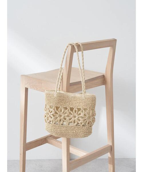 earth music&ecology（アースミュージックアンドエコロジー）の「フラワーペーパートート（トートバッグ・レディース・イエロー/ナチュラル/サックスブルー・FREE）」の10枚目の写真