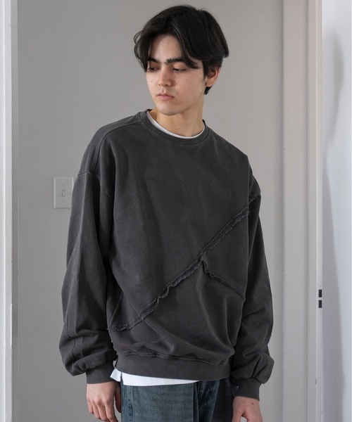 COLIN(コリン)の「COLIN:SWITCHING PANEL CUT OFF PIGMENTDYED C/N SWEAT / 切り替えピグメント クルーネック スウェット(スウェット・メンズ・チャコールグレー/ブラック・M/L)」の2枚目の写真