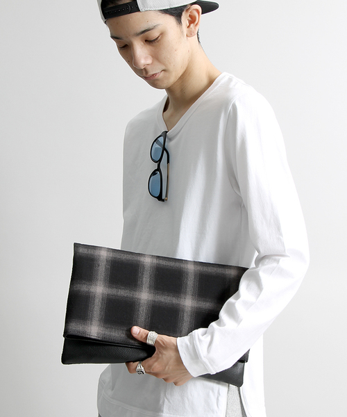 WEGO（ウィゴー）の「WEGO/オンブレクラッチバッグ（クラッチバッグ・メンズ・レッド系その他/グレー系その他・FREE）」の14枚目の写真