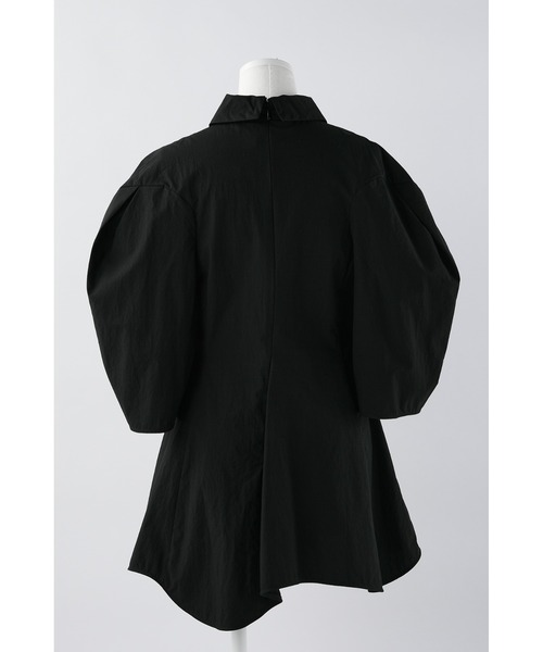 ENFOLD（エンフォルド）の「Washedタイプライター オフネックペプラムプルオーバー（Tシャツ/カットソー・レディース・ブラック/レッド・38）」の7枚目の写真