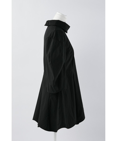 ENFOLD（エンフォルド）の「Washedタイプライター オフネックペプラムプルオーバー（Tシャツ/カットソー・レディース・ブラック/レッド・38）」の8枚目の写真