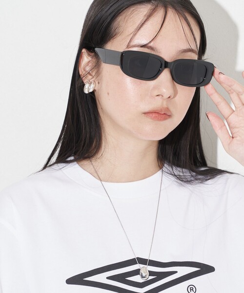 FREAK'S STORE（フリークスストア）の「Casselini/キャセリーニ スクエアアイウエア（サングラス・レディース・ベージュ/ホワイト/ブラック・ONE SIZE）」の2枚目の写真