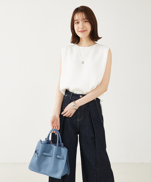 abahouse mavie（アバハウスマヴィ）の「【セットアップ対応/ノースリーブ】楊柳バックジップノースリプルオーバー（シャツ/ブラウス・レディース・グリーン/ホワイト/ブラック・フリー）」の7枚目の写真