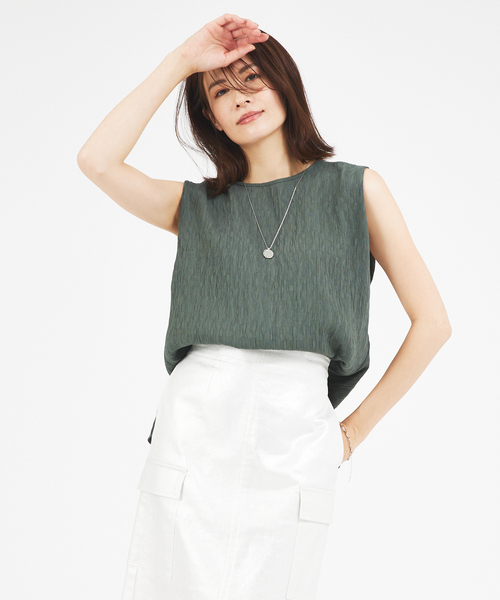 abahouse mavie（アバハウスマヴィ）の「【セットアップ対応/ノースリーブ】楊柳バックジップノースリプルオーバー（シャツ/ブラウス・レディース・グリーン/ホワイト/ブラック・フリー）」の16枚目の写真