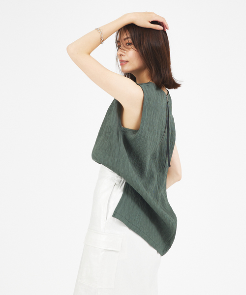 abahouse mavie（アバハウスマヴィ）の「【セットアップ対応/ノースリーブ】楊柳バックジップノースリプルオーバー（シャツ/ブラウス・レディース・グリーン/ホワイト/ブラック・フリー）」の17枚目の写真