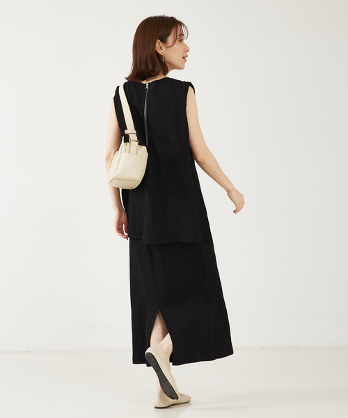 abahouse mavie（アバハウスマヴィ）の「【セットアップ対応/ノースリーブ】楊柳バックジップノースリプルオーバー（シャツ/ブラウス・レディース・グリーン/ホワイト/ブラック・フリー）」の20枚目の写真