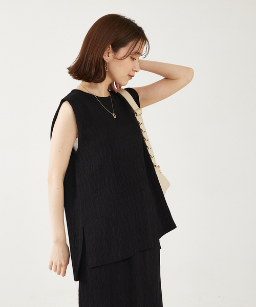 abahouse mavie（アバハウスマヴィ）の「【セットアップ対応/ノースリーブ】楊柳バックジップノースリプルオーバー（シャツ/ブラウス・レディース・グリーン/ホワイト/ブラック・フリー）」の21枚目の写真