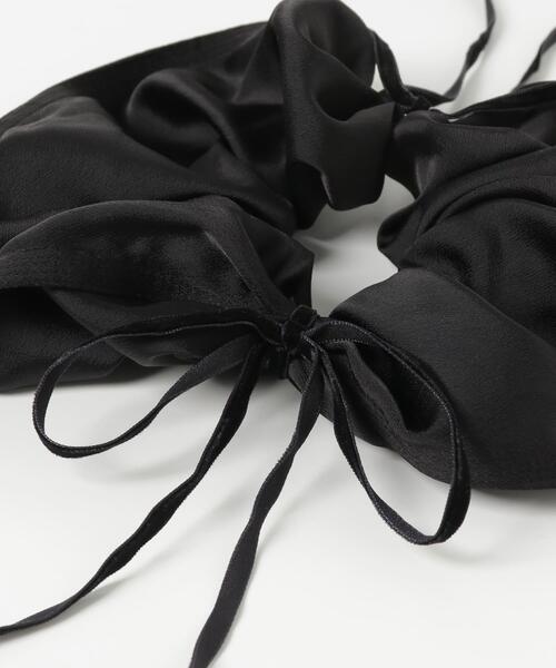 SMELLY(スメリー)の「ドローコードボリュームシュシュ(シュシュ・レディース・アイボリー/ブラック・-)」の8枚目の写真