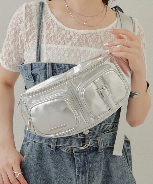 Chico（チコ）の「ナイロンウエストポーチ（ボディバッグ/ウエストポーチ・レディース・アイボリー/ブラック/シルバー・FREE）」の3枚目の写真