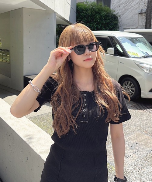 ENVYM（アンビー）の「カラーレンズサングラス（サングラス・レディース・ブルー/ブラック・FREE）」の6枚目の写真