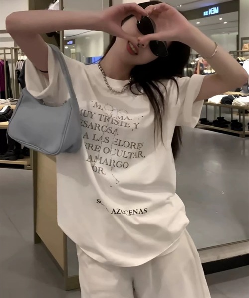 Achic(アシック)の「プリントビックTシャツ(Tシャツ/カットソー・レディース・ホワイト/ブラック・M)」の4枚目の写真