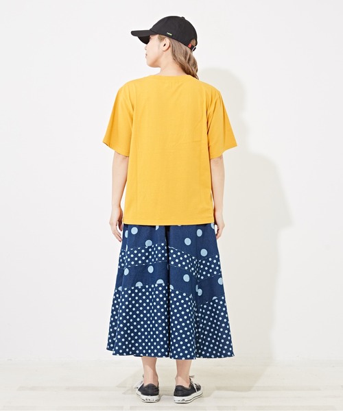 CUBE SUGAR(キューブシュガー)の「ロゴプリントTシャツ(Tシャツ/カットソー・レディース・オレンジ/スミクロ/マルチ/オートミール・M)」の22枚目の写真