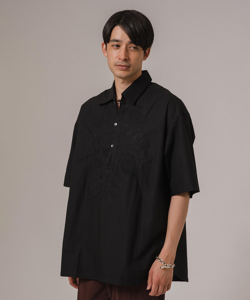 EDIFICE（エディフィス）の「india made ポプリン スキッパーシャツ（シャツ/ブラウス・メンズ・ホワイト/ブラック/サックスブルー・LARGE/MEDIUM）」の7枚目の写真