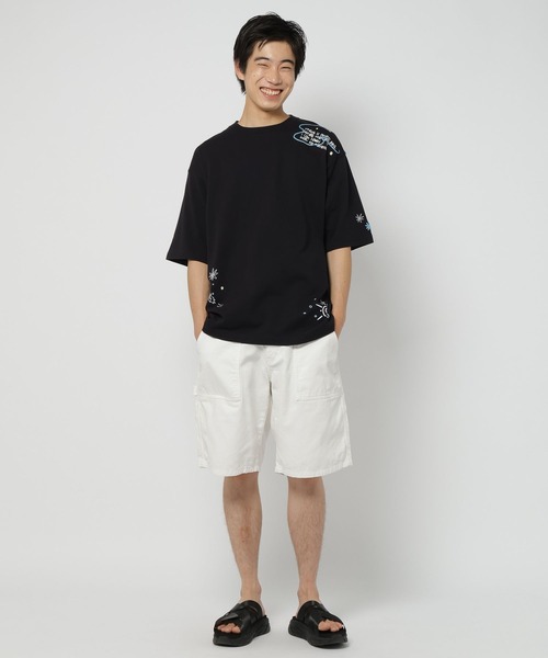 niko and...(ニコアンド)の「ランダムラクガキプリントTシャツ(Tシャツ/カットソー・メンズ・オフホワイト/ブラック/ブルー・MEDIUM/LARGE)」の10枚目の写真