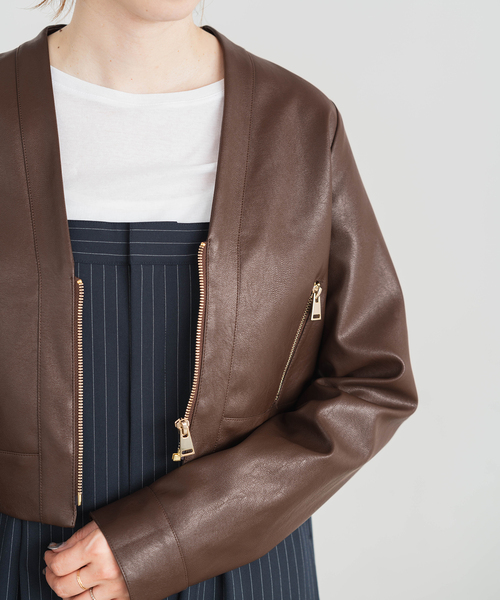 Spick & Span（スピックアンドスパン）の「フェイクレザージップブルゾン（ライダースジャケット・レディース・ブラウン/ベージュ・FREE）」の9枚目の写真