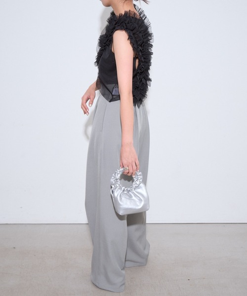 Eclat one（エクラワン）の「シアー フリル クロップド ベスト（ベスト・レディース・アイボリー/ブラック/グレー/グレイッシュベージュ・FREE）」の5枚目の写真