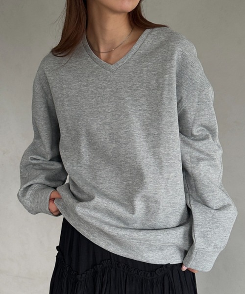 MYMOOD.（マイムード）の「Vネックビッグシルエットプルオーバー（スウェット・レディース・グレー/ホワイト/イエロー・FREE）」の2枚目の写真