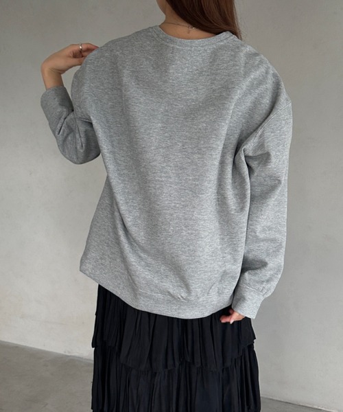 MYMOOD.（マイムード）の「Vネックビッグシルエットプルオーバー（スウェット・レディース・グレー/ホワイト/イエロー・FREE）」の14枚目の写真