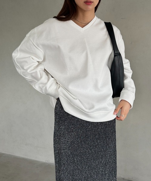 MYMOOD.（マイムード）の「Vネックビッグシルエットプルオーバー（スウェット・レディース・グレー/ホワイト/イエロー・FREE）」の5枚目の写真