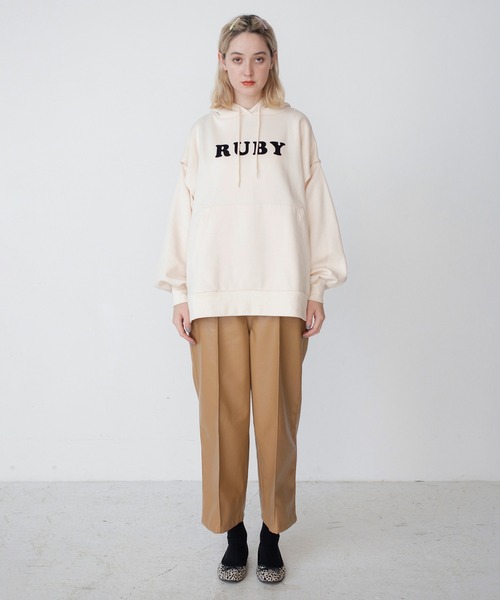 RUBY AND YOU（ルビーアンドユー）の「センタープリーツサロペット（サロペット/オーバーオール・レディース・ベージュ・FREE）」の3枚目の写真