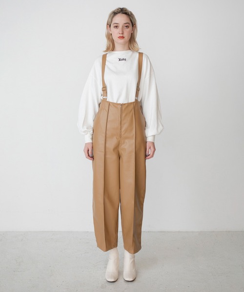 RUBY AND YOU（ルビーアンドユー）の「センタープリーツサロペット（サロペット/オーバーオール・レディース・ベージュ・FREE）」の2枚目の写真