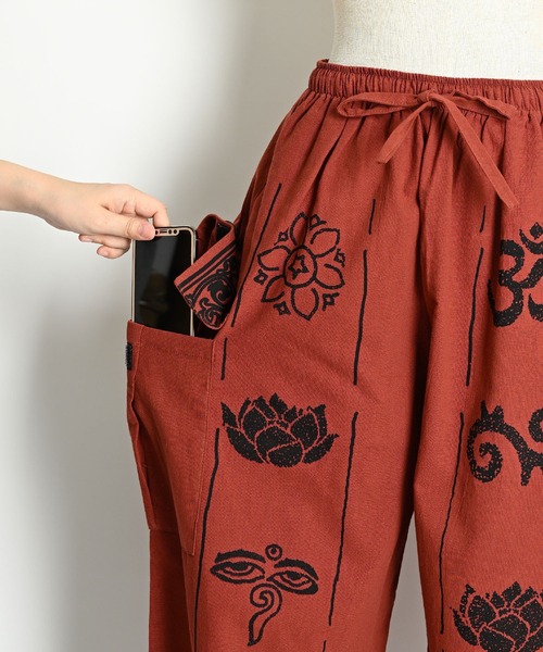 MARAI（マーライ）の「エスニックプリント柄 ウエストゴム コットンサルエルパンツ バルーンパンツ（その他パンツ・レディース・ブラック/レッド/カーキ/ライトブラウン・FREE）」の14枚目の写真