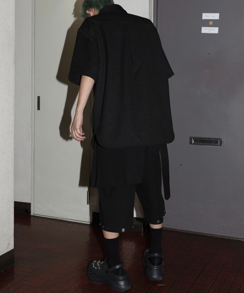ESC STUDIO(イーエスシースタジオ)の「韓国ブランド ESC STUDIO イーエスシースタジオ skirt layered snap pants スカートレイヤードスナップパンツ レイヤードパンツ カモ柄パンツ カモフラージュ スナップボタンハーフパンツ フルレングスパンツ 2wayパンツ 韓国ファッション 韓国ストリート ストリートファッション(カーゴパンツ・メンズ・グリーン系カモフラージュ/ブラック・M)」の19枚目の写真