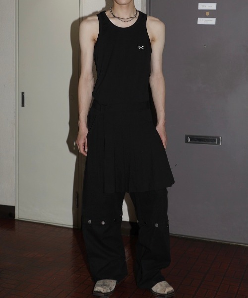 ESC STUDIO(イーエスシースタジオ)の「韓国ブランド ESC STUDIO イーエスシースタジオ skirt layered snap pants スカートレイヤードスナップパンツ レイヤードパンツ カモ柄パンツ カモフラージュ スナップボタンハーフパンツ フルレングスパンツ 2wayパンツ 韓国ファッション 韓国ストリート ストリートファッション(カーゴパンツ・メンズ・グリーン系カモフラージュ/ブラック・M)」の15枚目の写真