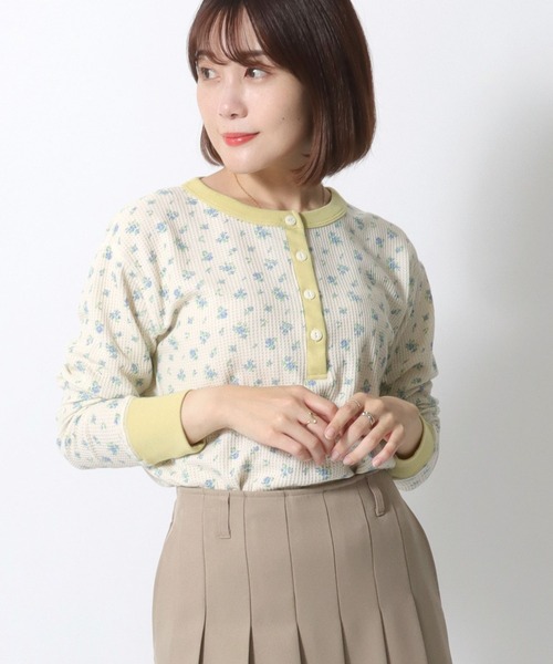 JEMORGAN(ジェーイーモーガン)の「JEMORGAN(ジェーイーモーガン)ワッフル花柄ヘンリーネック サーマルロンT/リンガーT/長袖/ルームウェア レディース(Tシャツ/カットソー・レディース・ピンク系その他/イエロー系その他/パープル系その他/ブルー系その他・FREE)」の6枚目の写真