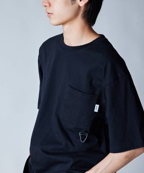 rehacer(レアセル)の「rehacer : CODURA Fablic Pocket CS(Tシャツ/カットソー・メンズ・ブラック/ホワイト・X-LARGE/LARGE/MEDIUM/SMALL)」の1枚目の写真