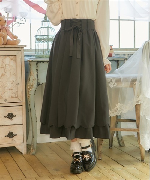 axes femme POETIQUE（アクシーズファムポエティック）の「裾スカラップスカート（スカート・レディース・ブラウン/グリーン/ブラック・MEDIUM）」の2枚目の写真