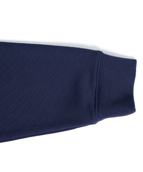 GLAZOS(グラソス)の「【大人向けサイズあり】【毛玉になりにくいしっかり素材】フロントボブ刺繍トレーナー(スウェット・キッズ・カーキ/オートミール/ネイビー・S/M/L/LL)」の13枚目の写真