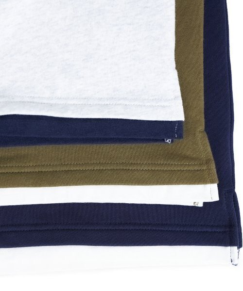 GLAZOS(グラソス)の「【大人向けサイズあり】【毛玉になりにくいしっかり素材】フロントボブ刺繍トレーナー(スウェット・キッズ・カーキ/オートミール/ネイビー・S/M/L/LL)」の4枚目の写真